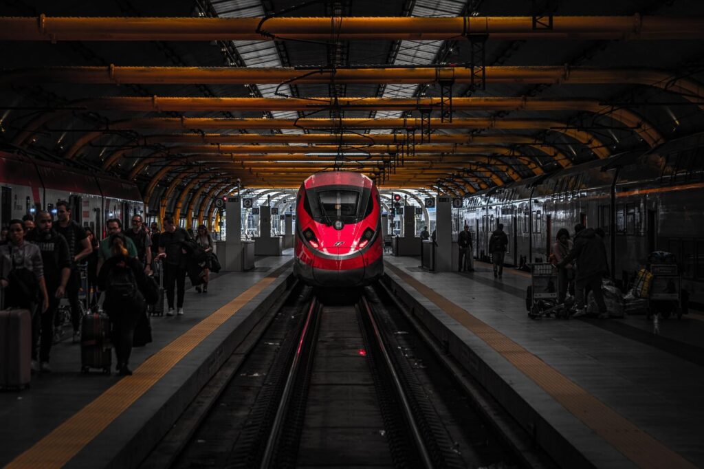 How to Travel Between World Cup 2026 Host Cities: Flights, Trains, or Buses?